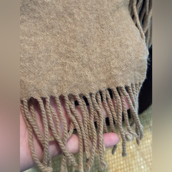 Coach Cashmere and wool scarf in new condition!! - Picture 3 of 6